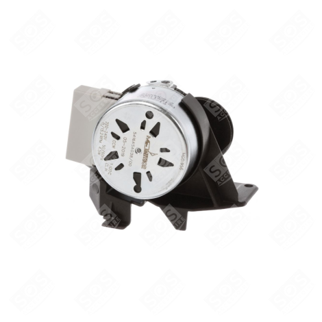 ENTRAINEMENT FOUR, CUISINIÈRE - 00635025